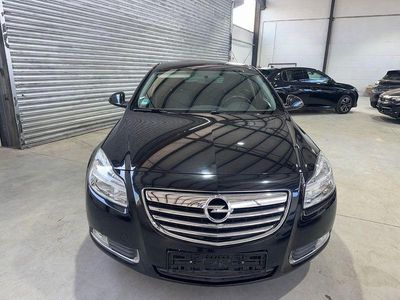 Gebraucht Opel Insignia Edition 140 PS (102 kW) 2011 Schwarz Limousine