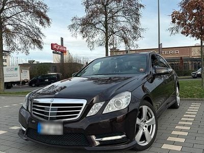 Gebraucht Mercedes E350 AMG line 265 PS (194 kW) 2012 Braun Limousine
