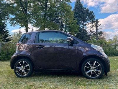 Toyota iQ