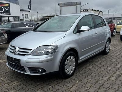 Usata VW Golf V 102 CV (75 kW) 2007 Argento Berlina