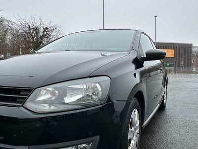 Gebraucht VW Polo 60 PS (44 kW) 2010 Schwarz Kleinwagen