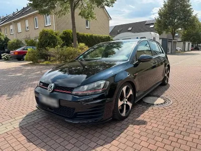 Gebraucht VW Golf VII GTI 220 PS (161 kW) 2013 Schwarz Kleinwagen
