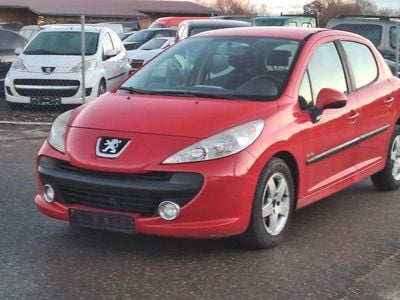 Usado Peugeot 207 Urban Move 73 HP (53 kW) 2009 Vermelho Sedan