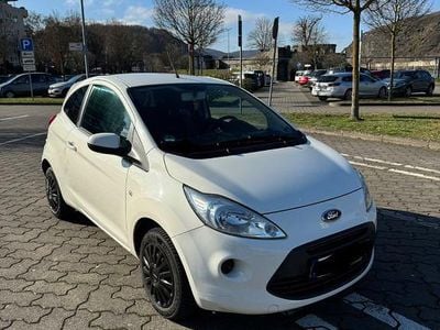 Gebraucht Ford Ka 69 PS (50 kW) 2015 Weiß Kleinwagen