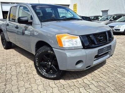 Gebraucht Nissan Titan 305 PS (224 kW) 2011 Schwarz Abholung