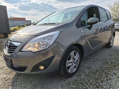 Usata Opel Meriva Design Edition 120 CV (88 kW) 2011 Grigio Monovolume