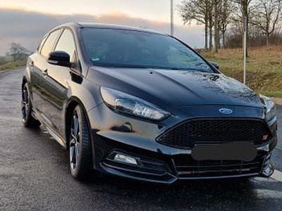 Usata Ford Focus ST 185 CV (136 kW) 2018 Nero Berlina