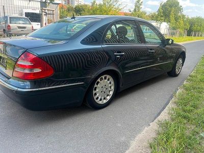 Mercedes E220