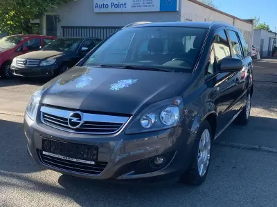 Gebraucht Opel Zafira Family 116 PS (85 kW) 2012 Karbongrau Van / Kleinbus
