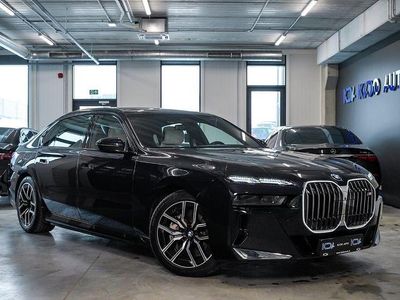 Gebraucht BMW 750e 489 PS (359 kW) 2024 Weiß Limousine