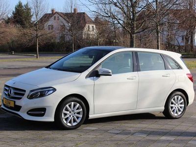 Mercedes B220