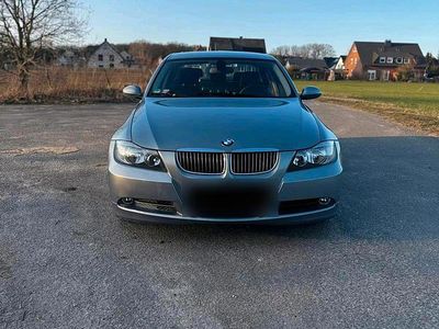 Gebraucht BMW 325 218 PS (160 kW) 2005 Grau Limousine