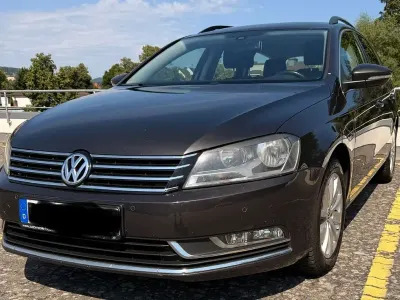 Gebraucht VW Passat Comfortline 140 PS (102 kW) 2011 Braun Kombi