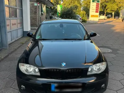 Gebraucht BMW 118 129 PS (94 kW) 2007 Schwarz Kleinwagen
