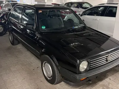 Gebraucht VW Golf III 75 PS (55 kW) 1991 Schwarz Kleinwagen