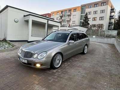 Beige Gebraucht 2008 Mercedes E230 Elegance Limousine | 14.999 € (Etwas zu teuer)