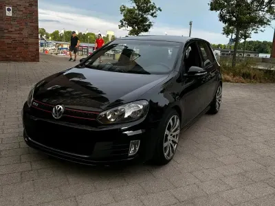 Gebraucht VW Golf VI GTI 211 PS (155 kW) 2010 Schwarz Kleinwagen