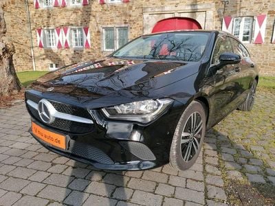 Gebraucht Mercedes CLA180 Shooting Brake 116 PS (85 kW) 2021 Schwarz Kombi