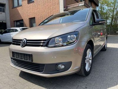 gebraucht VW Touran Match + Navi + Panorama + Tempomat