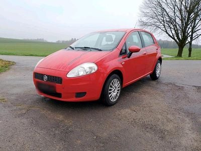 Gebraucht Fiat Punto 77 PS (56 kW) 2009 Rot Kleinwagen