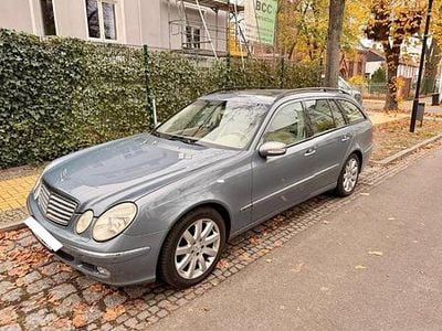 Mercedes E200