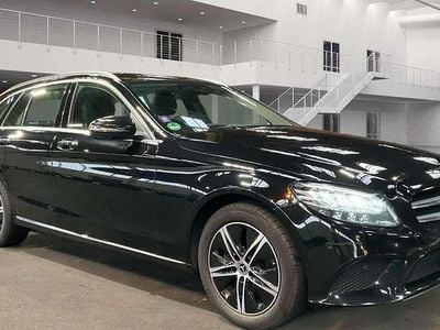 Schwarz unilack Gebraucht 2020 Mercedes C220 Avantgarde Kombi | 24.890 € (Guter Preis)