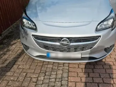 Gebraucht Opel Corsa 90 PS (66 kW) 2018 Silber Kleinwagen