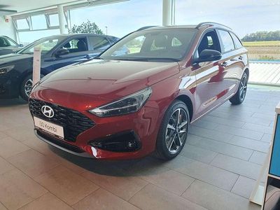 Ultimate red metallic Gebraucht 2024 Hyundai i30 Advantage Kombi | 26.590 € (Fairer Preis)