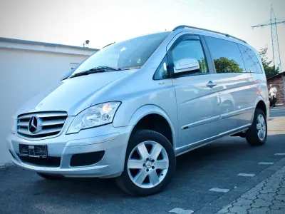 Używany Mercedes Viano 163 KM (119 kW) 2011 Srebrny Minivan