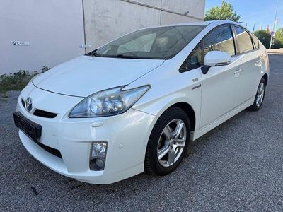 Usata Toyota Prius Executive 99 CV (72 kW) 2010 Bianco Utilitaria