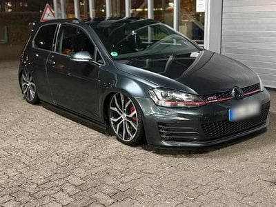 Grau Gebraucht 2015 VW Golf VII GTI Kleinwagen | 16.900 € (Fairer Preis)