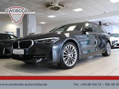 Gebraucht BMW 530 Sport Line 286 PS (210 kW) 2022 Grau Limousine