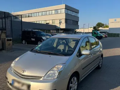 Gebraucht Toyota Prius 113 PS (83 kW) 2004 Grau Kleinwagen