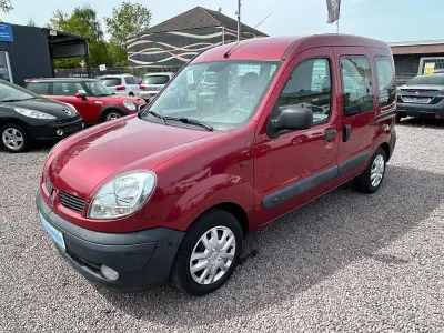 Usata Renault Kangoo 95 CV (69 kW) 2005 Rosso Monovolume