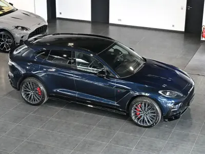 Gebraucht Aston Martin DBX 727 PS (534 kW) 2026 Midnight blue SUV
