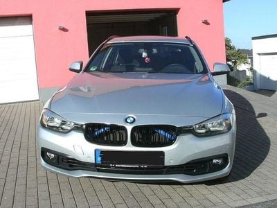 Gebraucht BMW 320 184 PS (135 kW) 2016 Silber Kombi