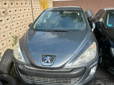 Gebraucht Peugeot 308 120 PS (88 kW) 2009 Grau Limousine