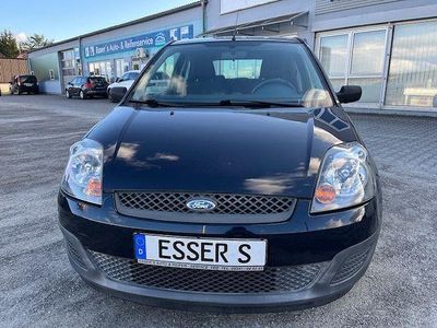 Gebraucht Ford Fiesta Ambiente 60 PS (44 kW) 2006 Blau Kleinwagen