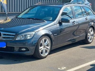 Usata Mercedes C220 170 CV (125 kW) 2010 Grigio Berlina
