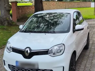 Używany Renault Twingo Urban Night 60 kW (82 KM) 2021 Biały Hatchback