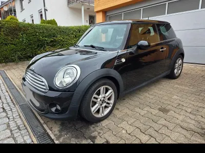 Gebraucht Mini Cooper 122 PS (89 kW) 2011 Schwarz Kleinwagen