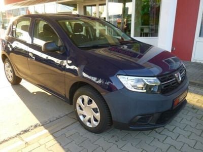 Używany Dacia Sandero Acces 73 KM (53 kW) 2019 Niebieski Hatchback