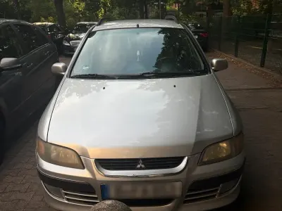 Gebraucht Mitsubishi Space Star 93 PS (68 kW) 2003 Grau Van / Kleinbus