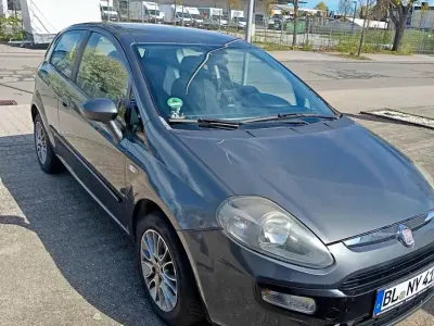 Gebraucht Fiat Punto 60 PS (44 kW) 2012 Grau Kleinwagen