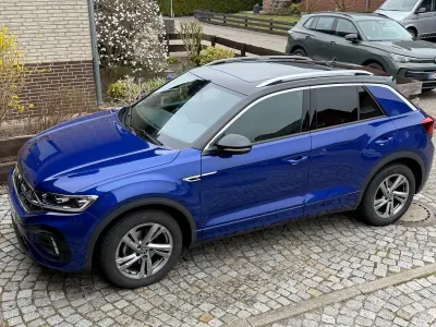 Käytetty VW T-Roc R-line 110 HP (80 kW) 2023 Sininen Katumaasturi