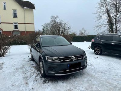 Gebraucht VW Tiguan 190 PS (139 kW) 2020 Grau SUV
