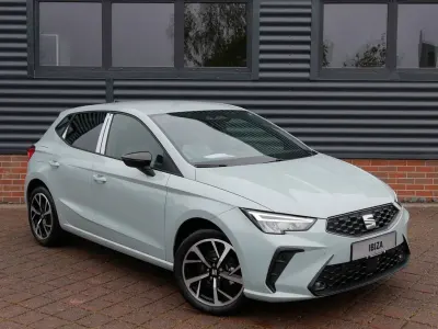 Neu Seat Ibiza FR 116 PS (85 kW) 2026 Grau Kleinwagen