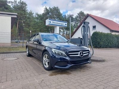 Gebraucht Mercedes C220 170 PS (125 kW) 2018 Blau Limousine