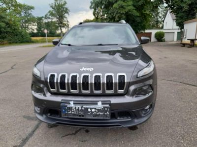 Grau Gebraucht 2014 Jeep Cherokee SUV | 12.950 € (Teuer)