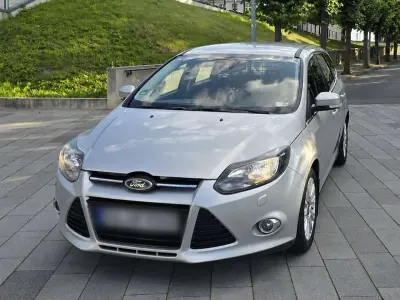 Gebraucht Ford Focus Titanium 95 PS (69 kW) 2012 Grau Kombi